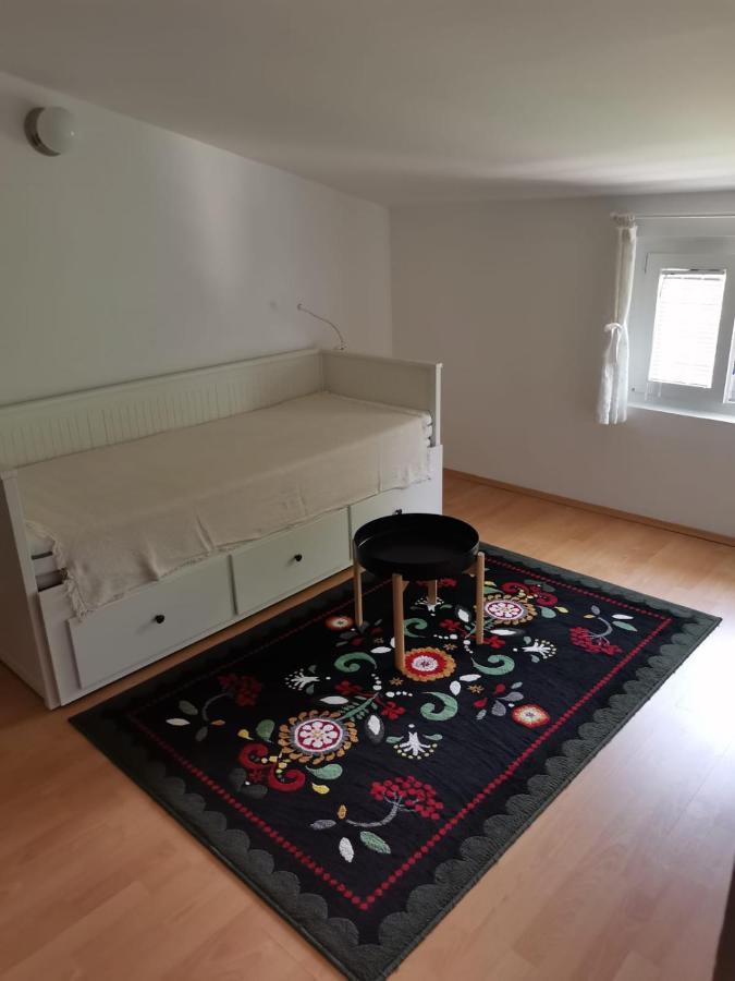 Apartments Oskar Баньоле Екстериор снимка
