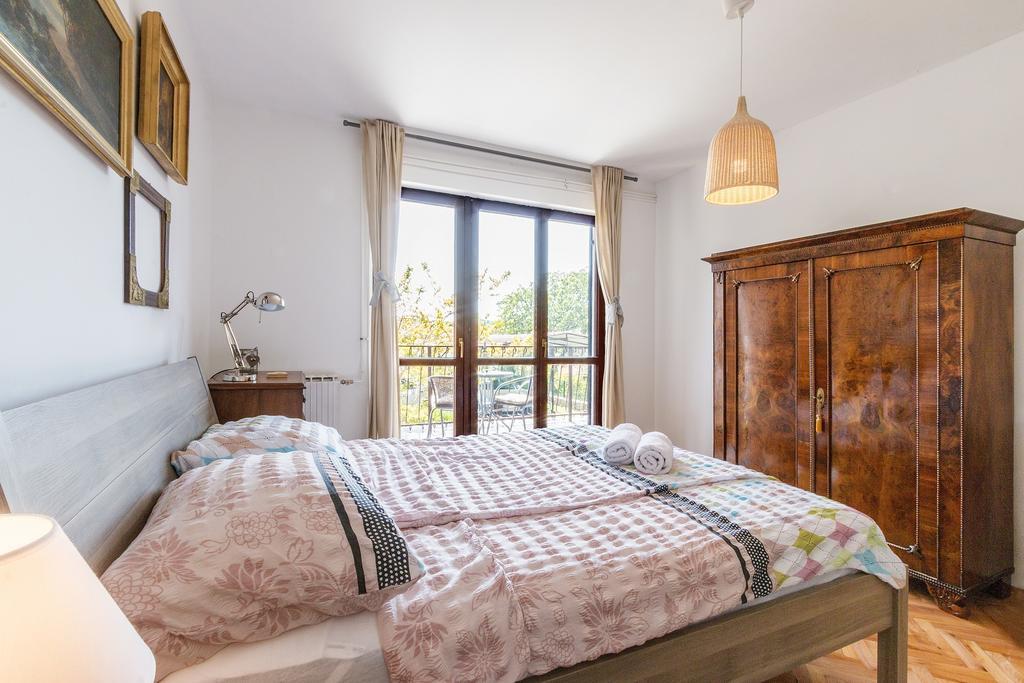 Apartments Oskar Баньоле Екстериор снимка